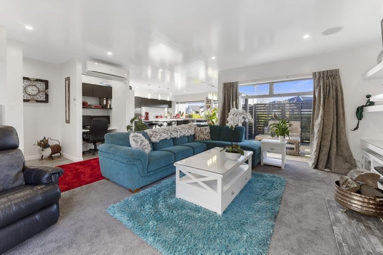 Photo of property in 2 Awarua Road, Pegasus, 7612