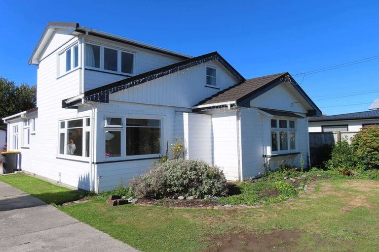 Photo of property in 63 Aorangi Road, Bryndwr, Christchurch, 8053