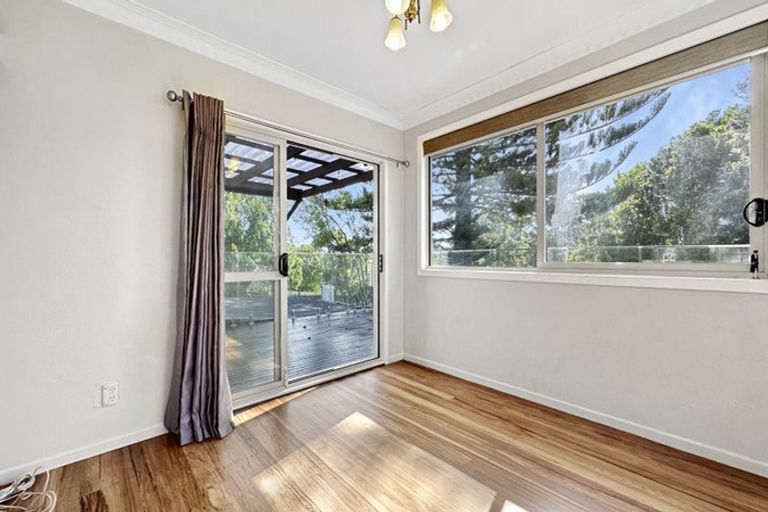 Photo of property in 41 Chorley Avenue, Massey, Auckland, 0614