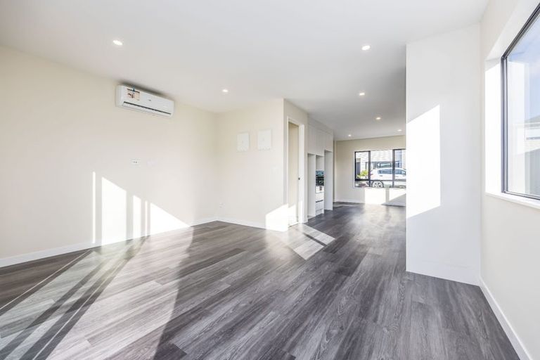 Photo of property in 22b Lumbarda Drive, Kumeu, 0810