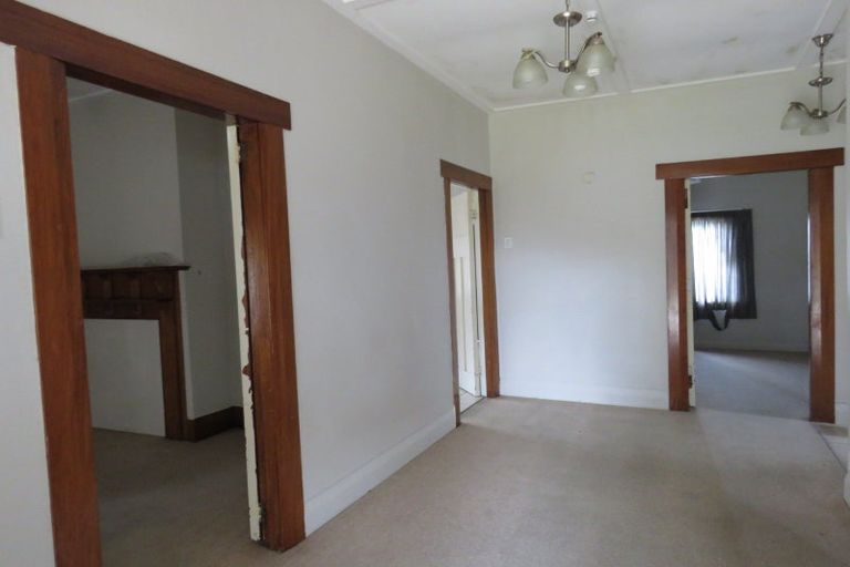 Photo of property in 16 Claudelands Road, Hamilton East, Hamilton, 3216