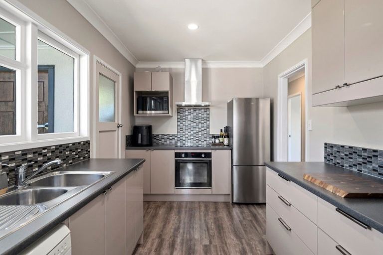 Photo of property in 2 Roosevelt Road, Western Heights, Rotorua, 3015