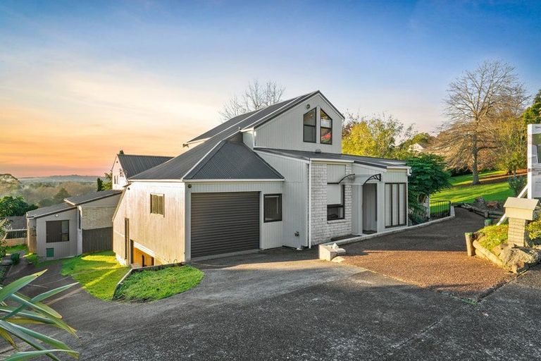 Photo of property in 1/29 Barberton Terrace, Red Hill, Papakura, 2110