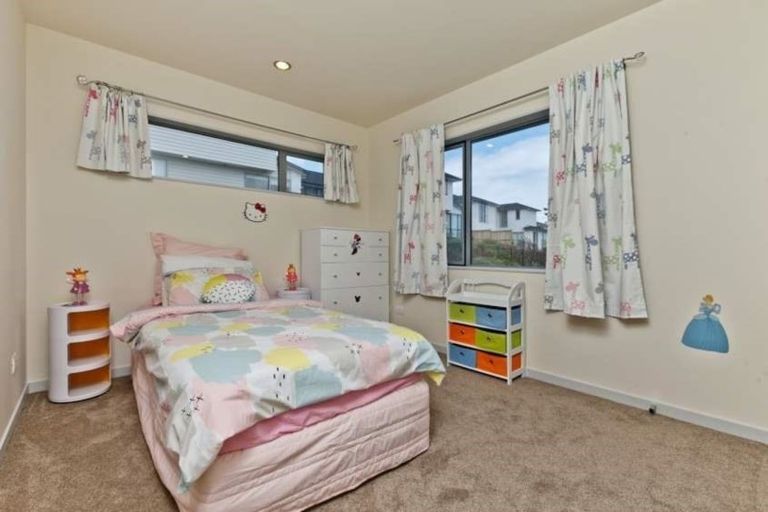 Photo of property in 15 Wisteria Lane, Silverdale, 0932