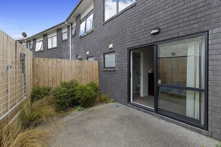 Photo of property in 8/16 Jones Crescent, Melville, Hamilton, 3206