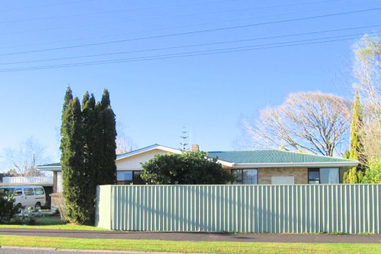 Photo of property in 56 Braid Road, St Andrews, Hamilton, 3200