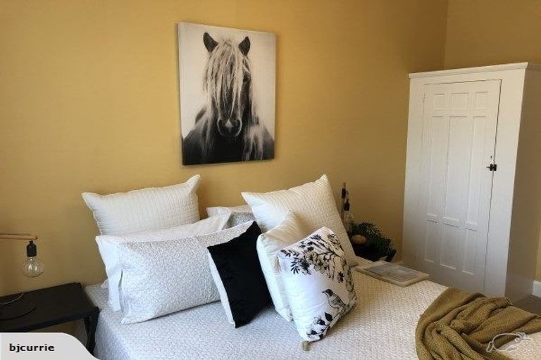 Photo of property in 42 Dahlia Street, Palmerston North, 4410