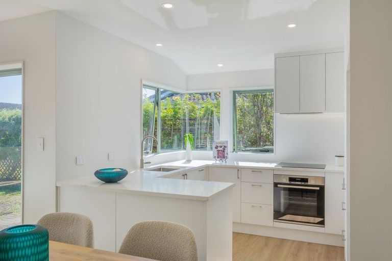 Photo of property in 19 The Grove, Red Beach, 0932