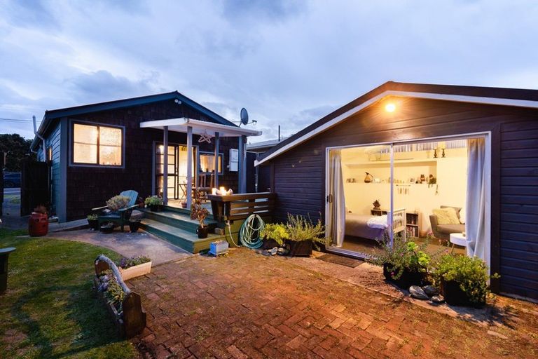 Photo of property in 7 Pearse Street, Brighton, Dunedin, 9035