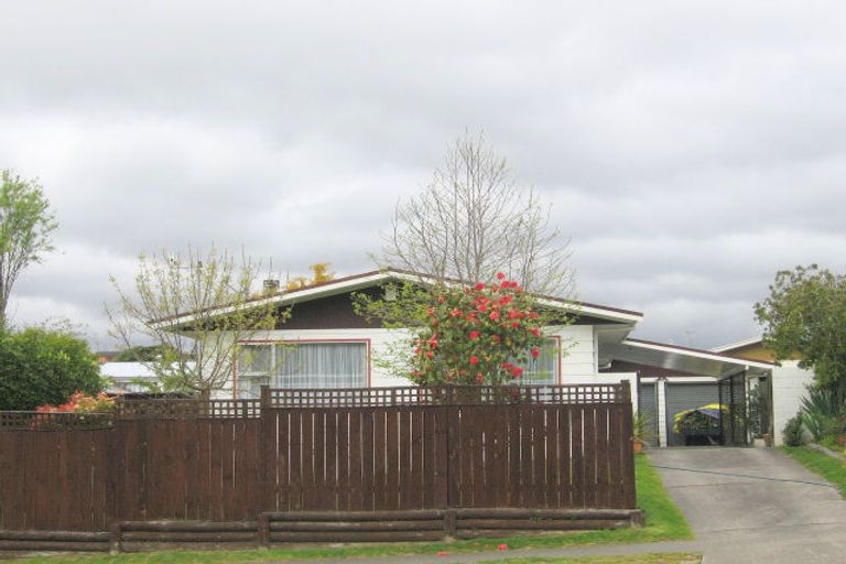 Photo of property in 50 Richmond Avenue, Richmond Heights, Taupo, 3330