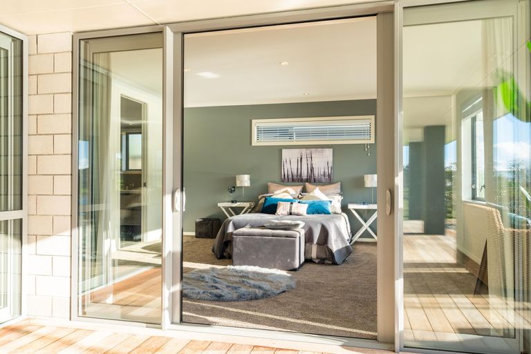 Photo of property in 40 Mariners Haven, One Tree Point, 0118