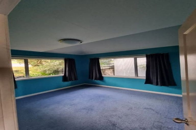 Photo of property in 38 Tyrico Close, Unsworth Heights, Auckland, 0632