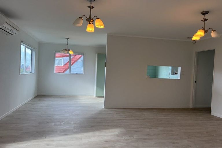 Photo of property in 41 Loughanure Place, Massey, Auckland, 0614