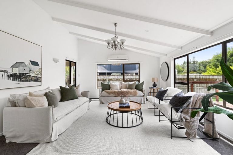 Photo of property in 9 Toop Street, Havelock North, 4130