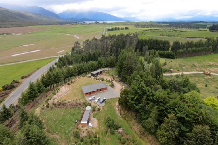 Photo of property in 681a Manapouri-te Anau Highway, Te Anau, 9679
