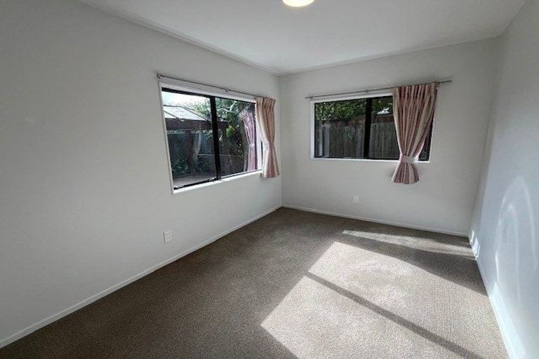 Photo of property in 2/170 Bucklands Beach Road, Bucklands Beach, Auckland, 2012