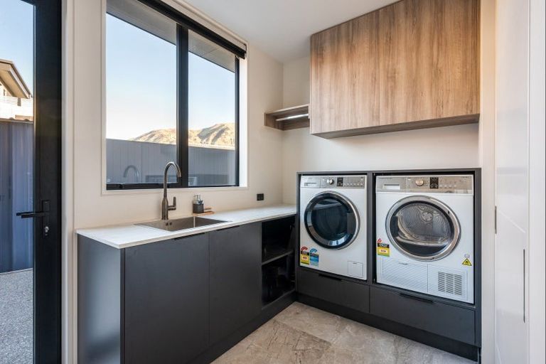 Photo of property in Meadowstone Alpha Series, 24 Jade Drive, Wanaka, 9305