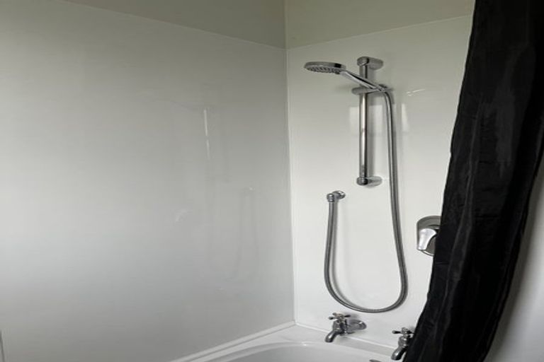 Photo of property in 30 Ealing Street, Redwood, Christchurch, 8051