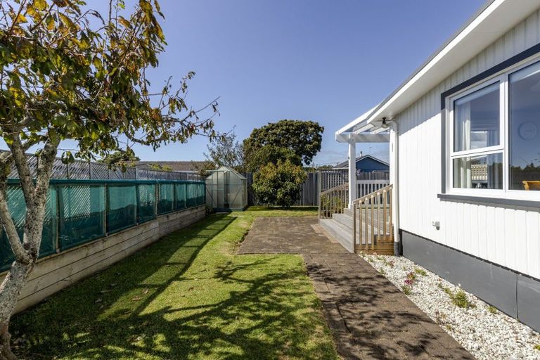 Photo of property in 14 Mouatt Street, Waitara, 4320