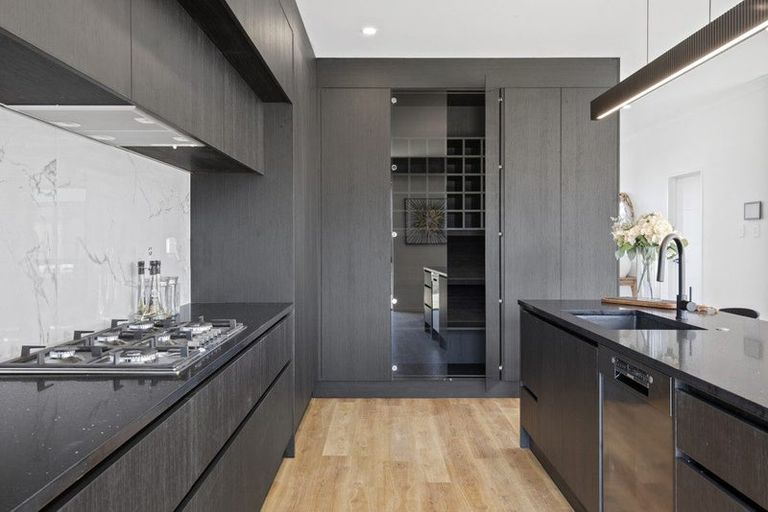 Photo of property in 75 Mutetai Road, Clarks Beach, 2122