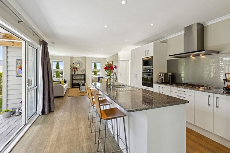 Photo of property in 15c Verran Road, Birkenhead, Auckland, 0626