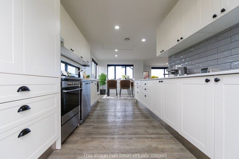 Photo of property in 12 Domain Road, Haumoana, 4102
