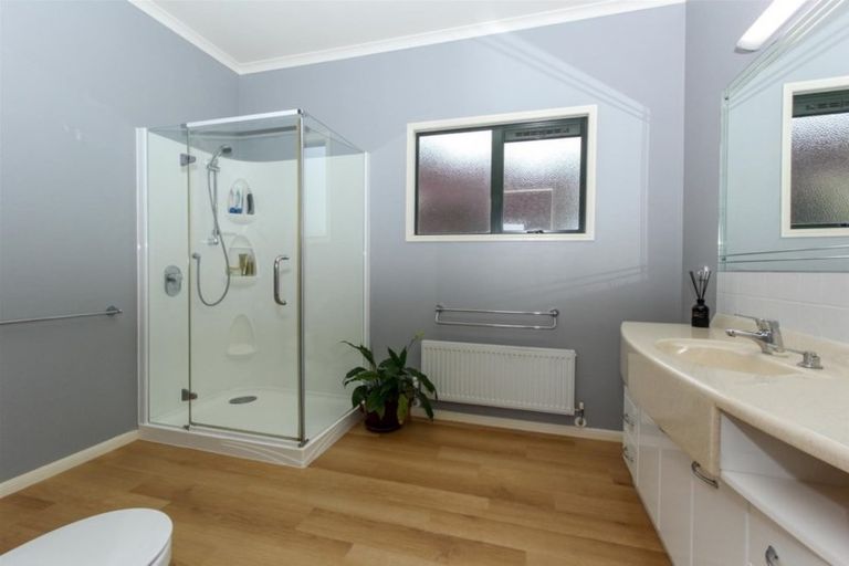 Photo of property in 27a Shelter Grove, Frankleigh Park, New Plymouth, 4310