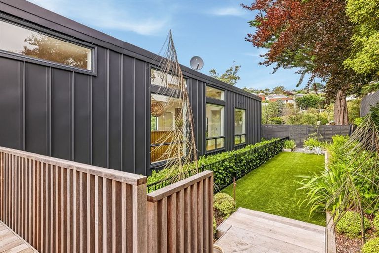 Photo of property in 110 Mount Pleasant Road, Mount Pleasant, Christchurch, 8081