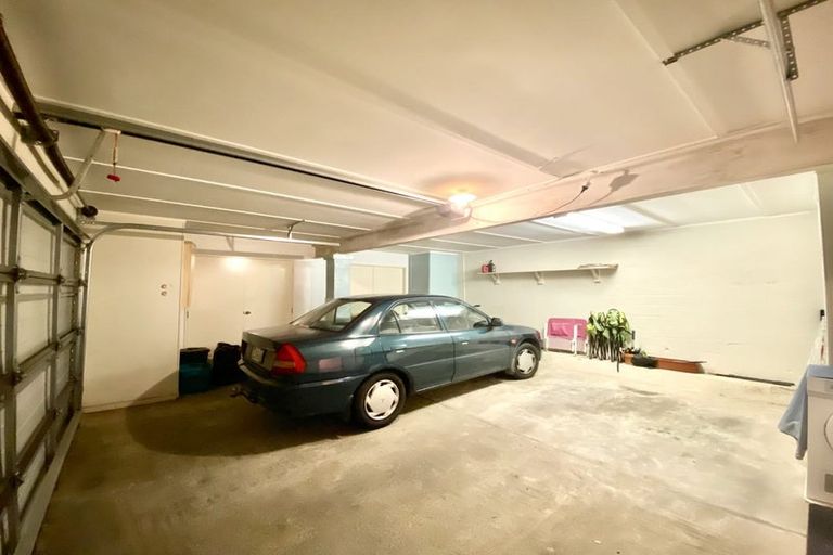 Photo of property in 1 Kohima Drive, Khandallah, Wellington, 6035