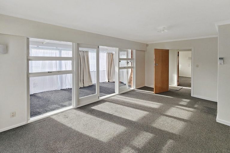Photo of property in 10 Amberley Grove, Hutt Central, Lower Hutt, 5010