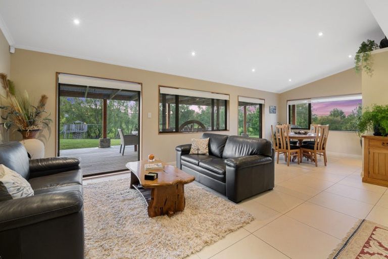 Photo of property in 853b Dairy Flat Highway, Dairy Flat, Albany, 0792