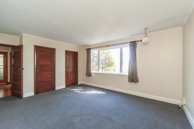 Photo of property in 35 Beacon Hill Road, Strathmore Park, Wellington, 6022