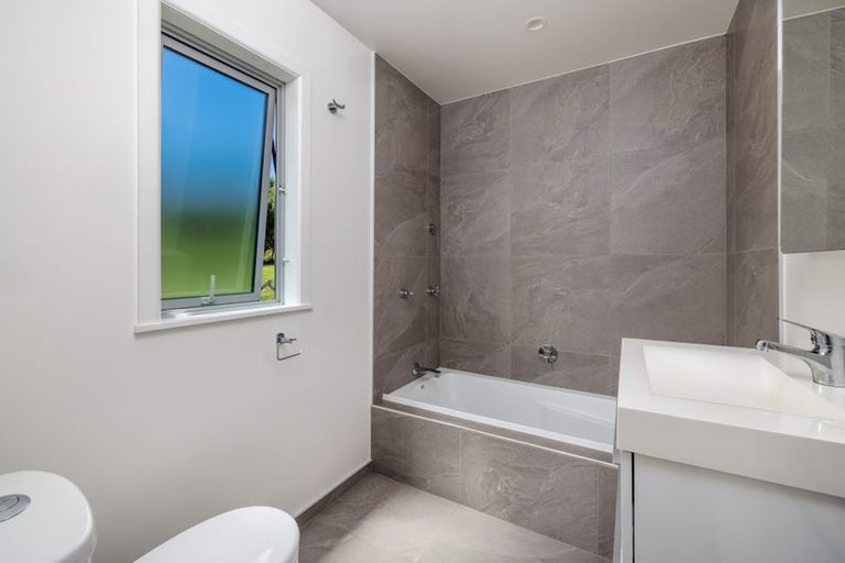 Photo of property in 6 Te Pahi River Drive, Paparoa, Maungaturoto, 0583