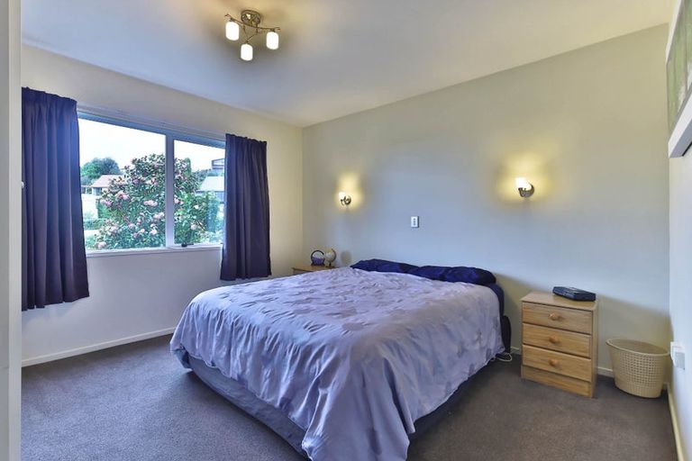 Photo of property in 18 Woodside Common, Westmorland, Christchurch, 8025