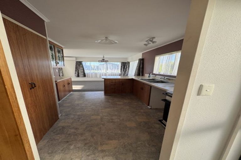 Photo of property in 1 Stella Drive, Clarks Beach, 2122