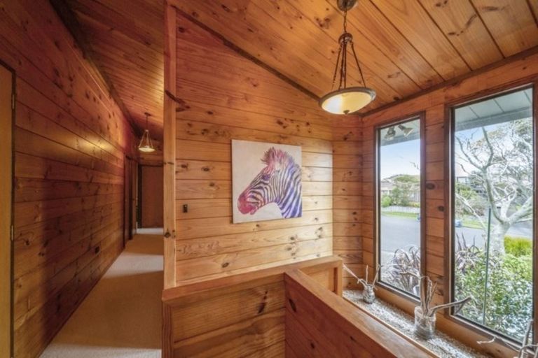 Photo of property in 9 Ash Place, Whalers Gate, New Plymouth, 4310