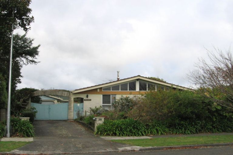 Photo of property in 35 Andrew Street, Waikanae, 5036