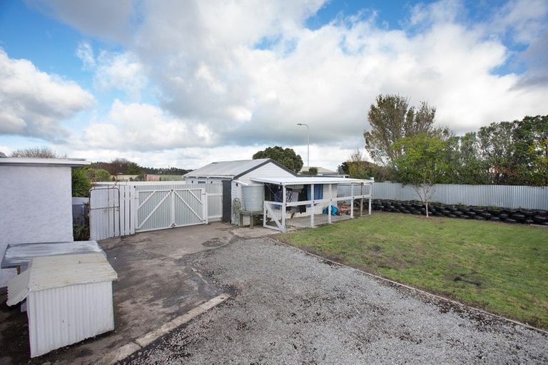 Photo of property in 64 Phillips Street, Sanson, 4817