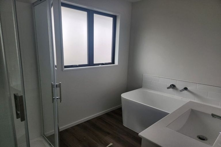 Photo of property in 32 Parkwood Avenue, Westgate, Auckland, 0614