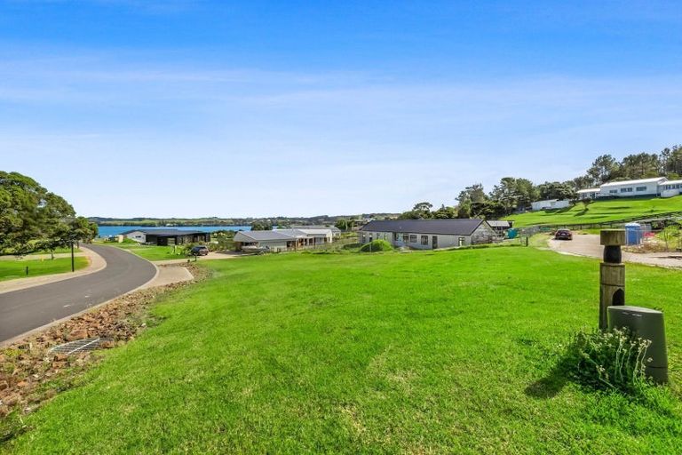 Photo of property in 1 Garden Way, Mangawhai Heads, Mangawhai, 0505