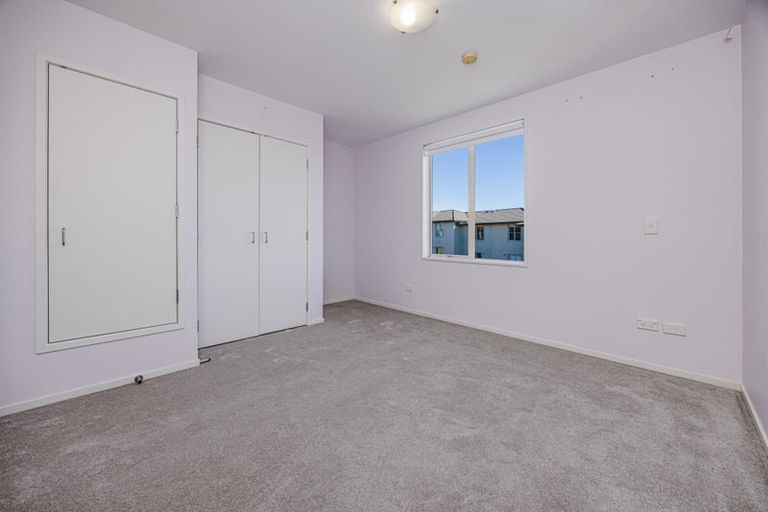 Photo of property in 6/30 Opito Way, East Tamaki, Auckland, 2013