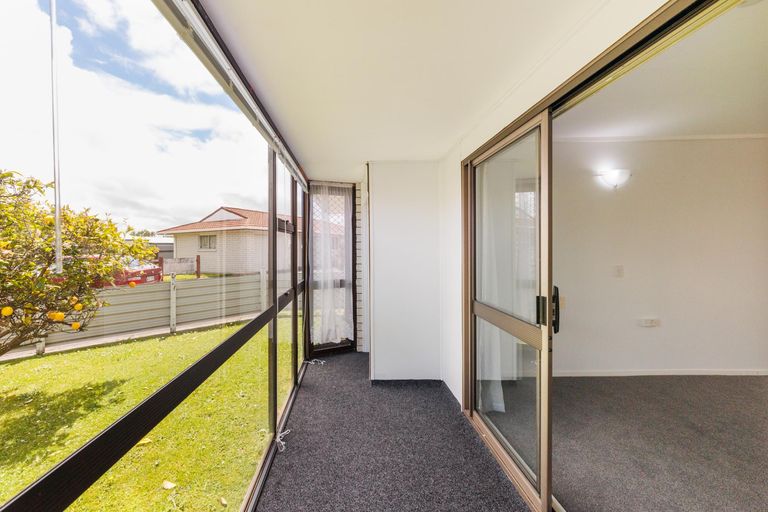Photo of property in 5 Herbert Avenue, Cloverlea, Palmerston North, 4412