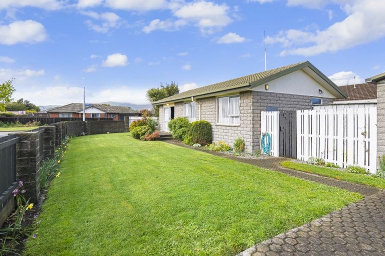 Photo of property in 3 Raymond Road, Bromley, Christchurch, 8062