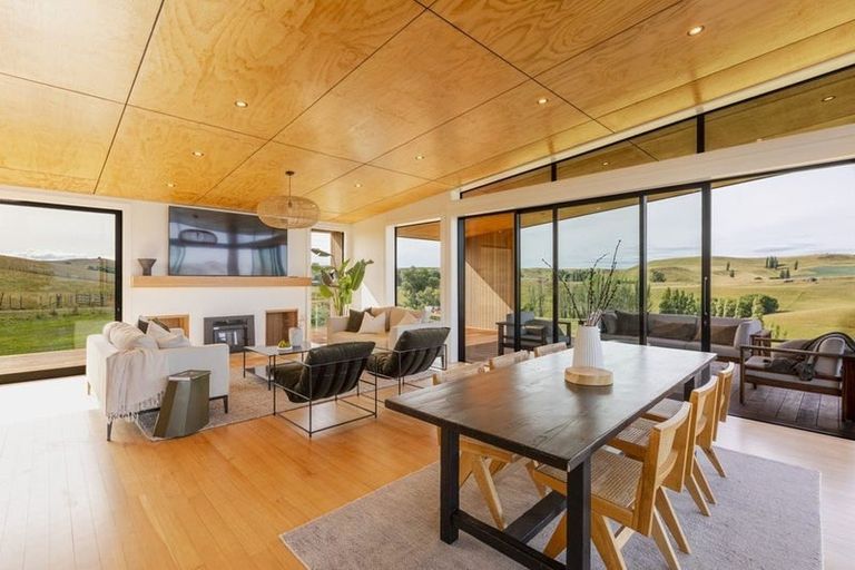 Photo of property in 47 Waiou Road, Waipukurau, 4281