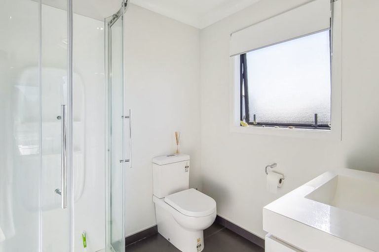 Photo of property in 10 Pohatu Lane, Otaki, 5512