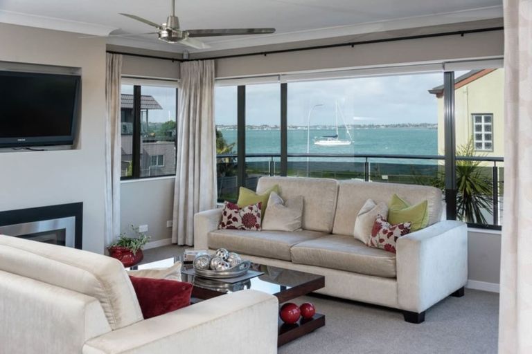 Photo of property in 14a The Parade, Bucklands Beach, Auckland, 2012