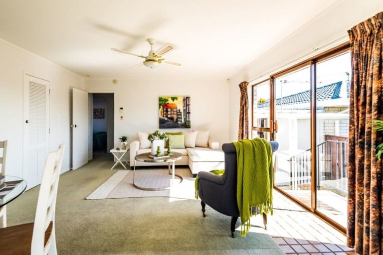 Photo of property in 3/11 Cromdale Avenue, Highland Park, Auckland, 2010