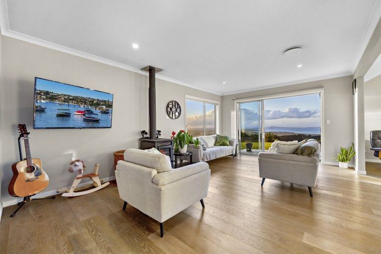 Photo of property in 74e Solway Road, Whitford, 2576