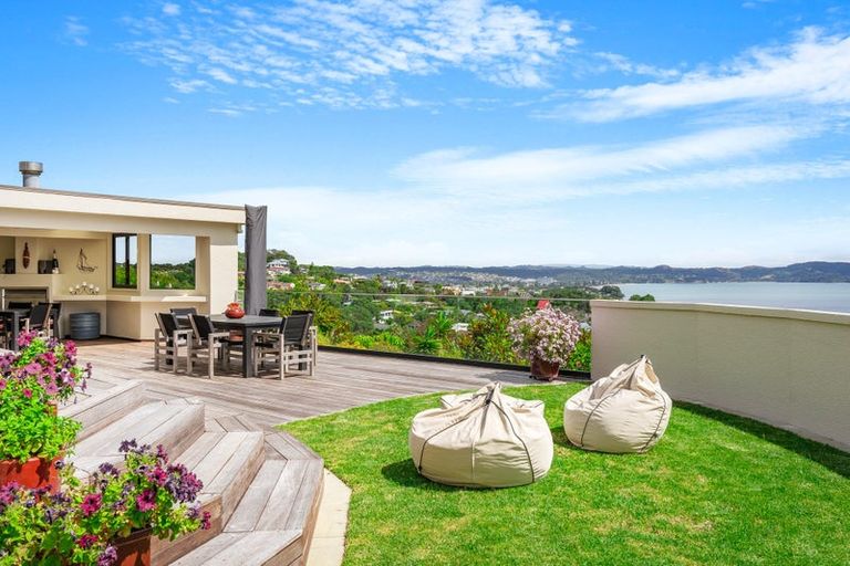 Photo of property in 32 Vipond Road, Stanmore Bay, Whangaparaoa, 0932