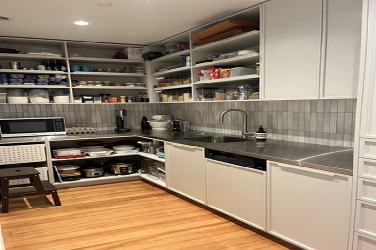 Photo of property in 64 Cashmere Avenue, Khandallah, Wellington, 6035